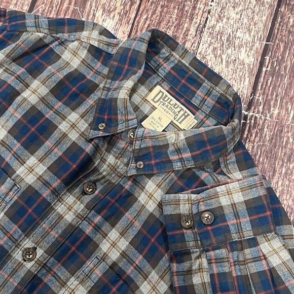 Duluth Trading Men Flannel Button Down Long Sleeve Shirt‎ Trim Fit Blue Plaid XL - Picture 1 of 8